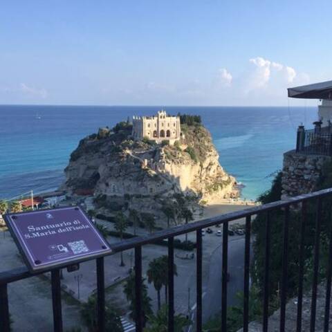 Monella a Tropea